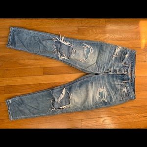 American Eagle distressed vintage high rise jeans